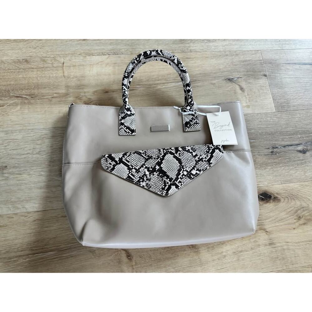 NWT JuJuBe Beyond Collection Vegan Tote Diaper Bag, Clutch, Changing Pad & Strap